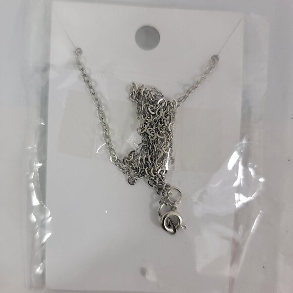 First Holy Communion Commemorative Necklace, Pendant of Child, Cross & Chalice - Picture 3 of 6